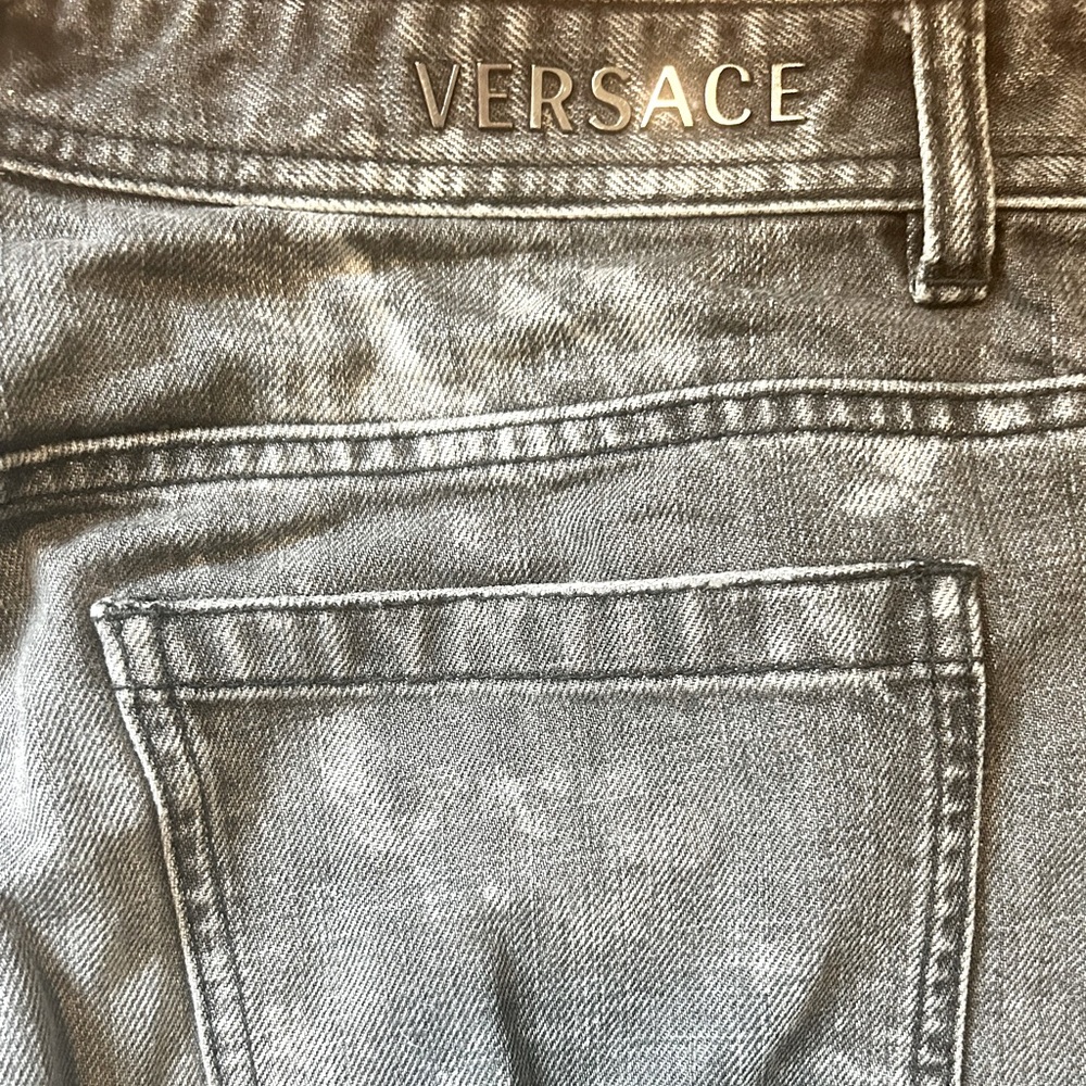 VERSACE MENS DISTRESSED JEANS
